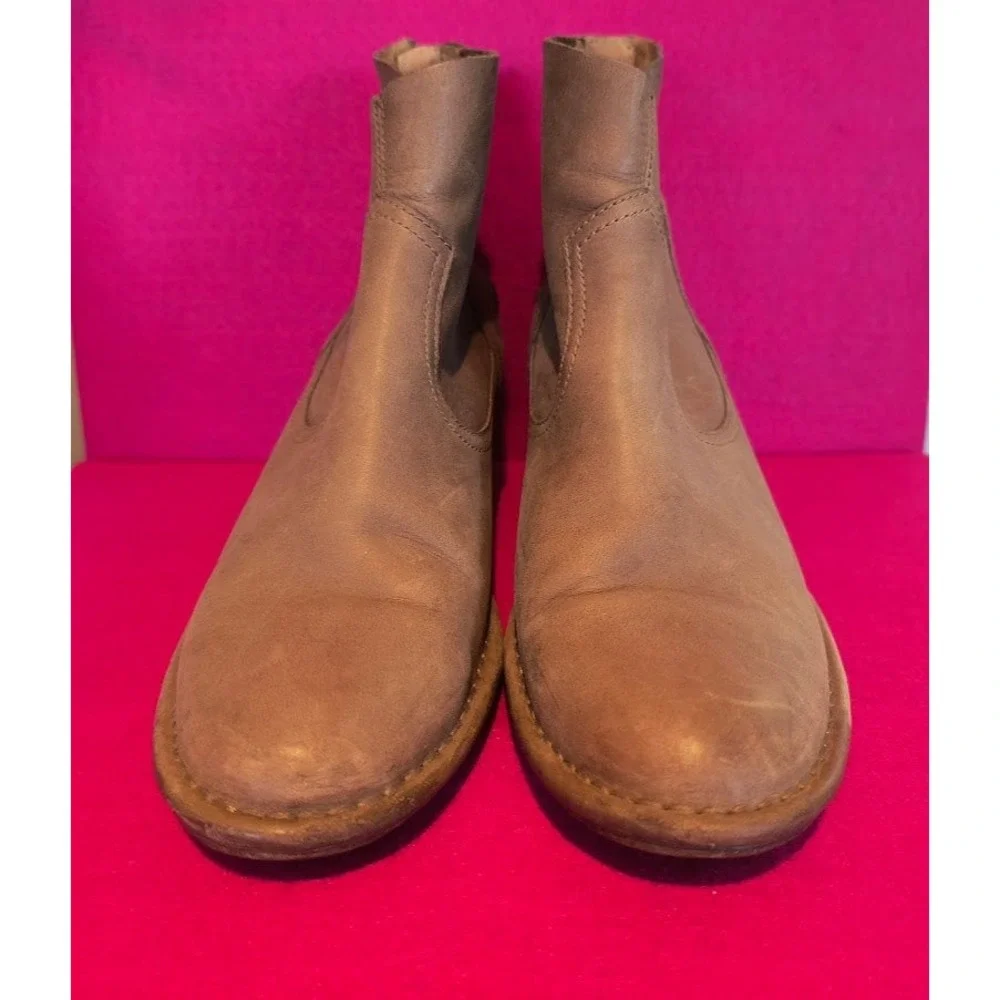 UGG Aniyah Leather Ankle Boots Taupe Side Zip Block Heel‎ Women 8